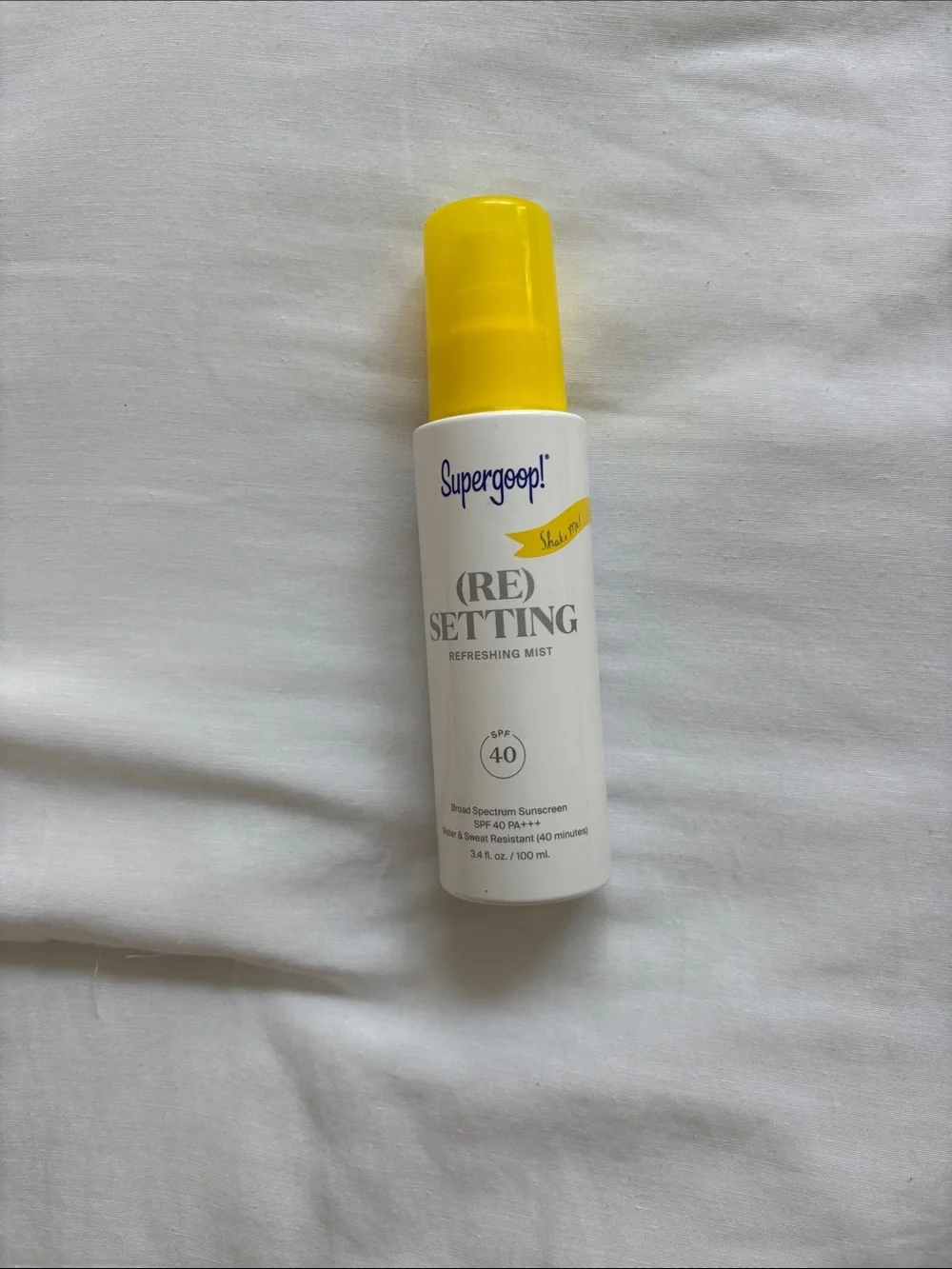Supergoop! (RE)SETTING Refreshing Mist - White & Yellow
